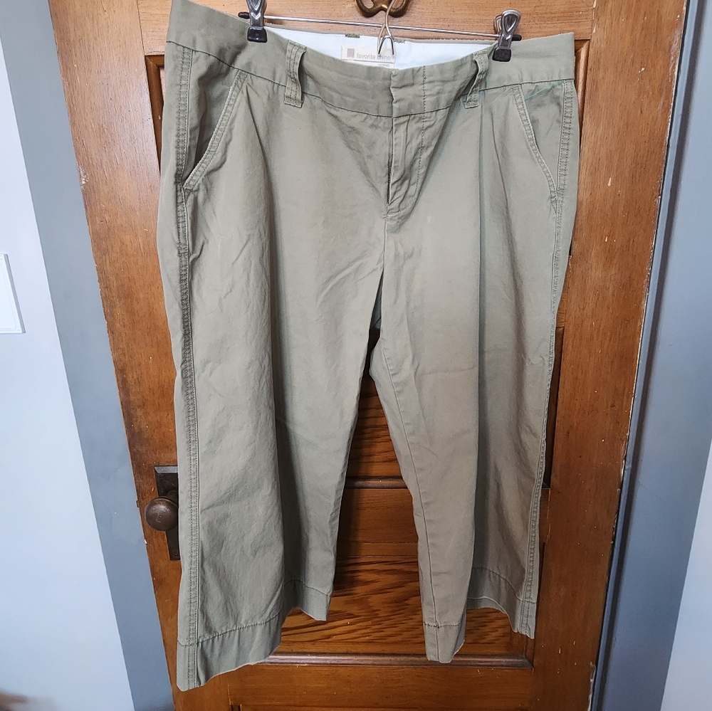 Women's cropped pants